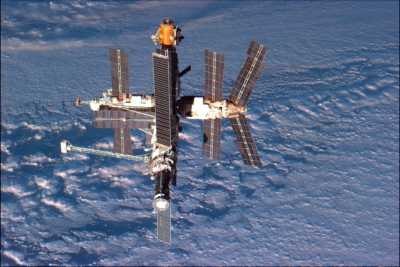 Mir_on_24_September_1996